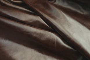 RI#18-a RESTORATION DISTRESS ESPRESSO (Half Hide)