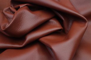 MT#5-a PAPRIKA (Half Hide)